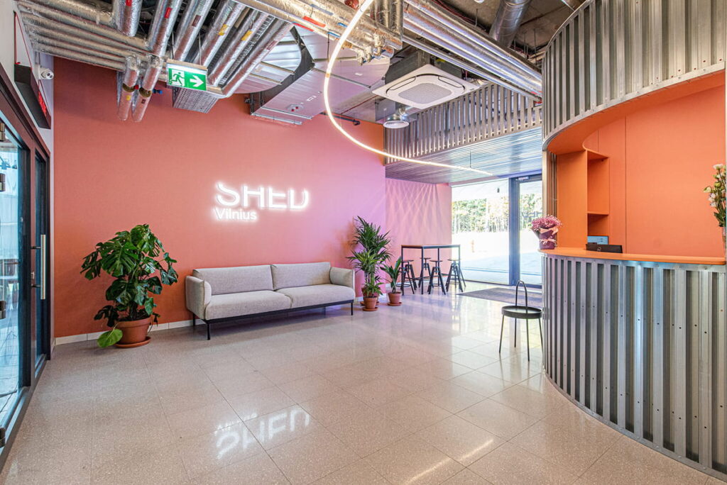 On-site reception gives Shed Vilnius residents a clear place to raise practical concerns.